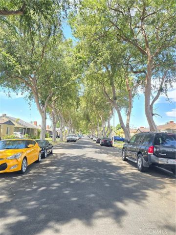 6327 California, Long Beach, CA 90805