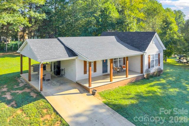 3889 Colt Court, Lenoir, NC 28645