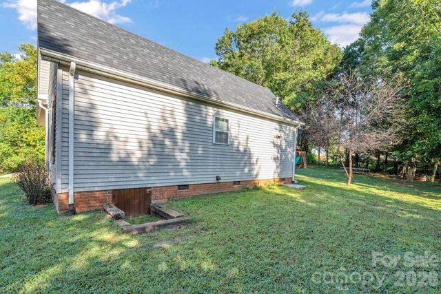 3889 Colt Court, Lenoir, NC 28645