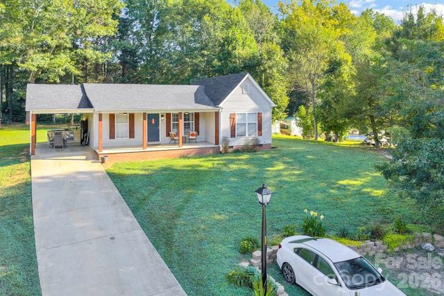 3889 Colt Court, Lenoir, NC 28645