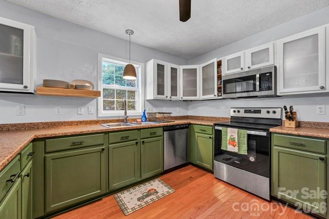 3889 Colt Court, Lenoir, NC 28645