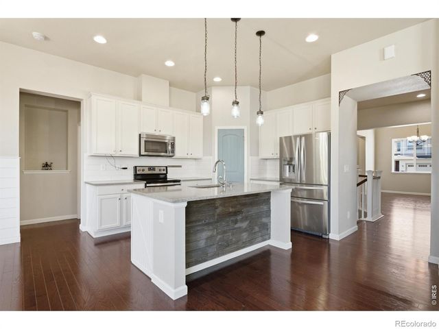 882 Jenny Lane, Berthoud, CO 80513