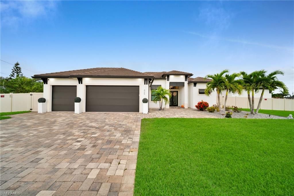 425 SE 15th ST, CAPE CORAL, FL 33990 — photo 2