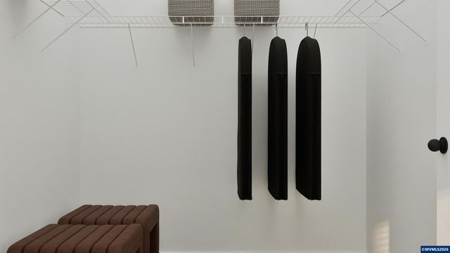 1083 Clemson St, Woodburn, OR 97071