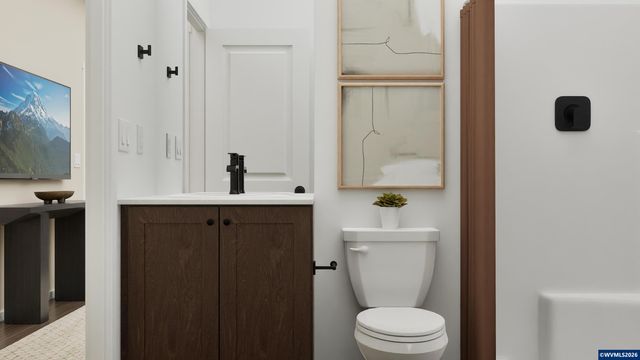 1083 Clemson St, Woodburn, OR 97071