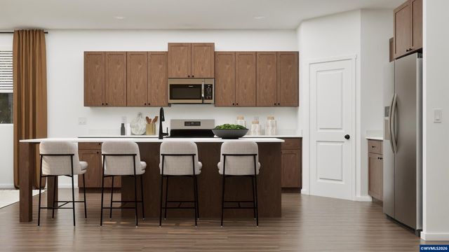 1083 Clemson St, Woodburn, OR 97071