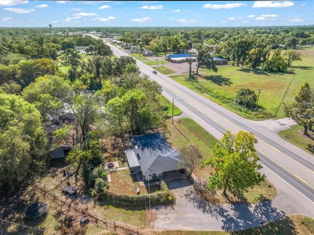 726 W Lennon Drive, Emory, TX 75440