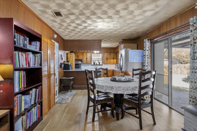 726 W Lennon Drive, Emory, TX 75440