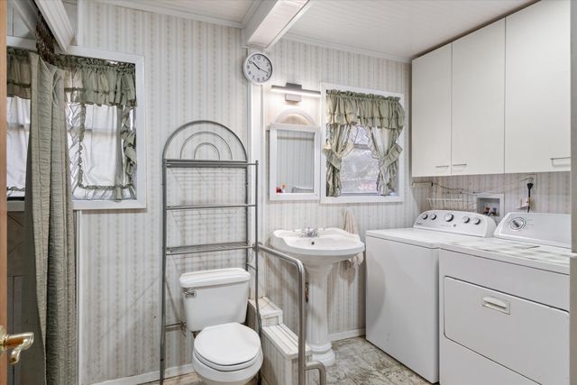 726 W Lennon Drive, Emory, TX 75440