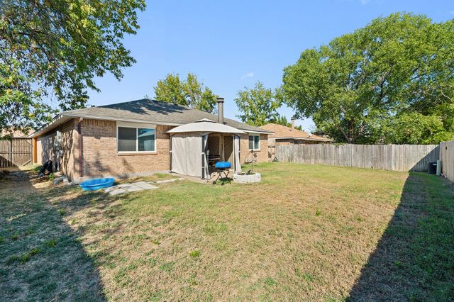 2541 Seven Hills Drive, Grand Prairie, TX 75052