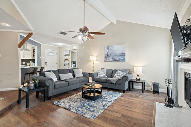 2541 Seven Hills Drive, Grand Prairie, TX 75052
