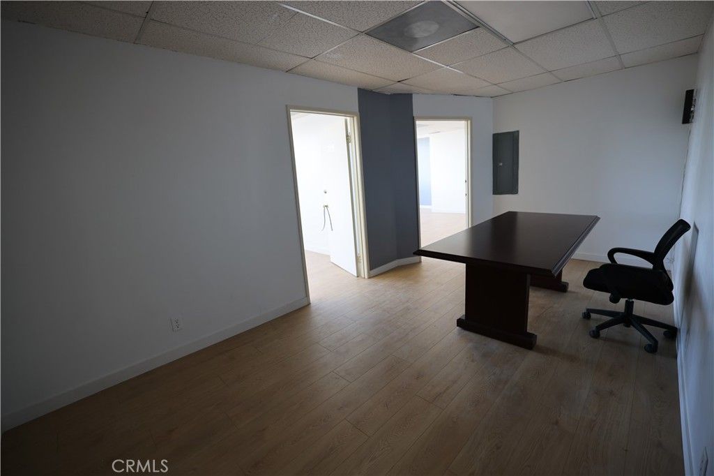 19737 Ventura Boulevard 300, Woodland Hills, CA 91364 — exterior