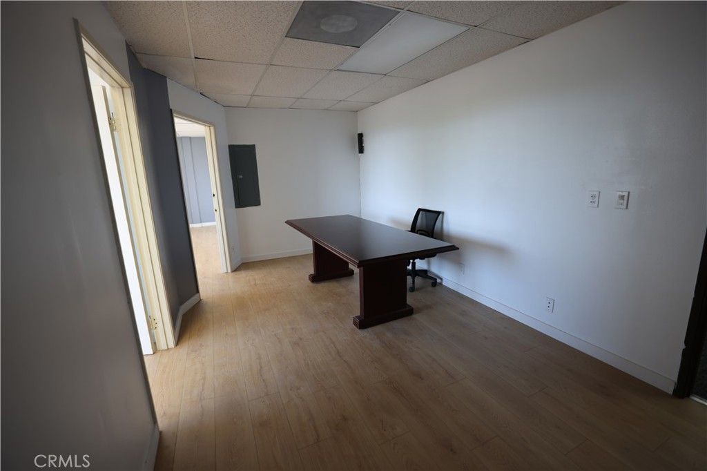 19737 Ventura Boulevard 300, Woodland Hills, CA 91364 — photo 2