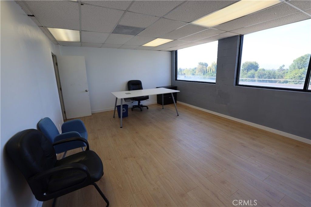 19737 Ventura Boulevard 300, Woodland Hills, CA 91364 — photo 5