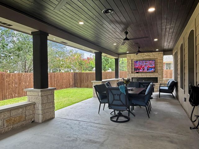 9024 Wildwater WAY, Round Rock, TX 78681