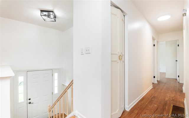 1103 Woodbourne Drive, New Albany, IN 47150