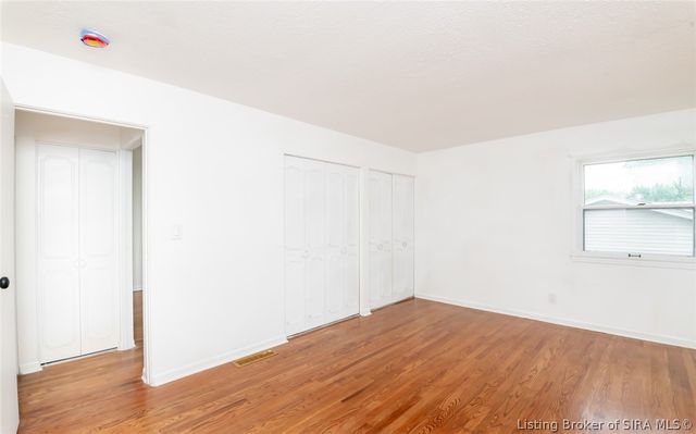1103 Woodbourne Drive, New Albany, IN 47150
