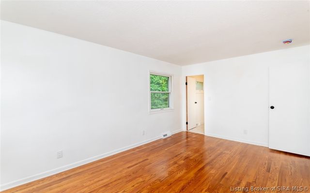 1103 Woodbourne Drive, New Albany, IN 47150