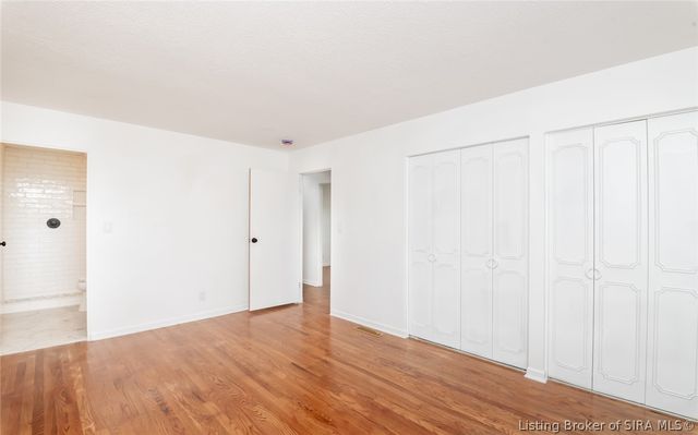 1103 Woodbourne Drive, New Albany, IN 47150