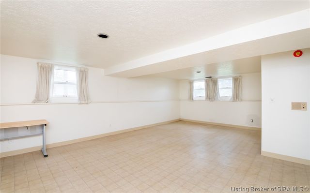 1103 Woodbourne Drive, New Albany, IN 47150