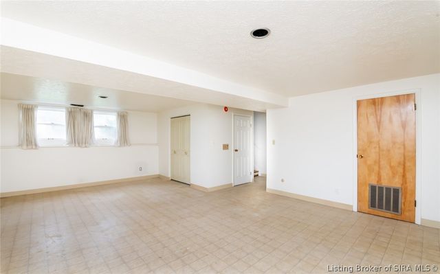 1103 Woodbourne Drive, New Albany, IN 47150