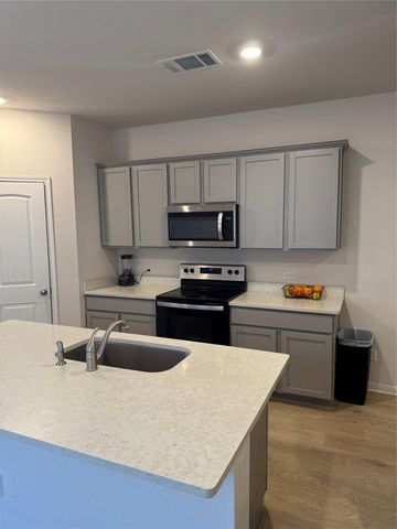 140 Grey Slate Ave, Marble Falls, TX 78654