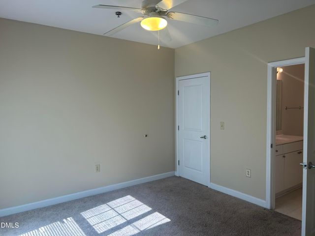 100 Campus Walk Trail 302, Elon, NC 27244