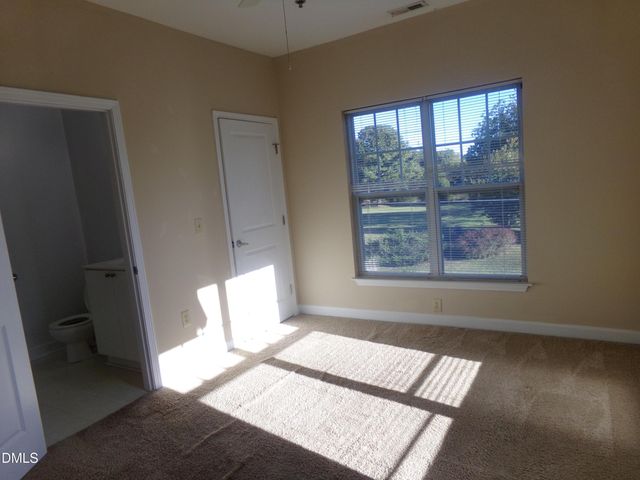 100 Campus Walk Trail 302, Elon, NC 27244