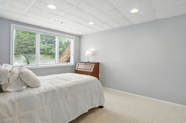27 Solomon Pond Rd A, Northborough, MA 01532