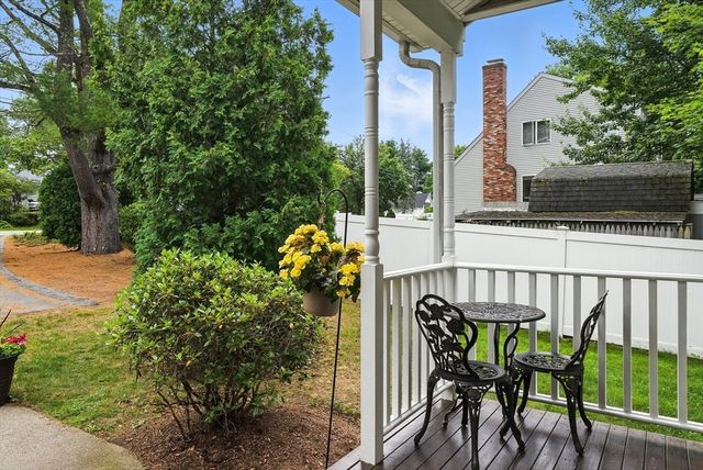 27 Solomon Pond Rd A, Northborough, MA 01532