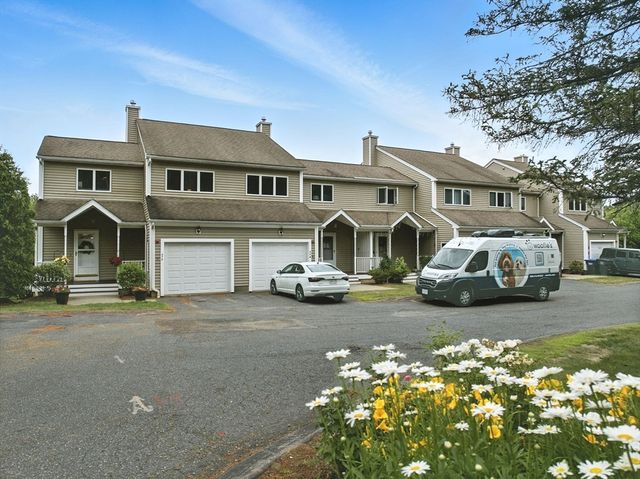 27 Solomon Pond Rd A, Northborough, MA 01532