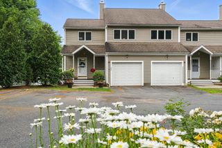27 Solomon Pond Rd A, Northborough, MA 01532
