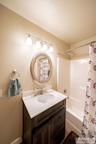 11121 N 40 E, Idaho Falls, ID 83401