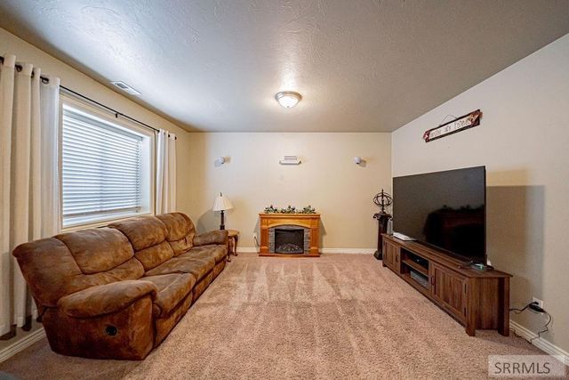 11121 N 40 E, Idaho Falls, ID 83401