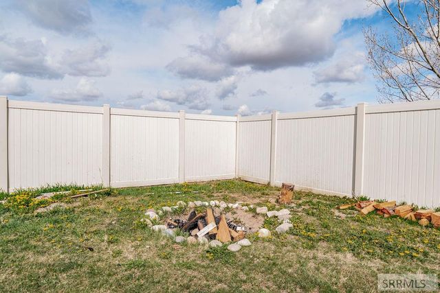11121 N 40 E, Idaho Falls, ID 83401