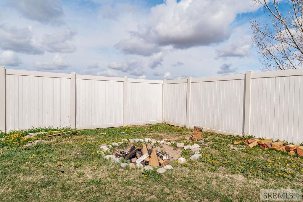 Image 69 of property listing at 11121 N 40 E, Idaho Falls, ID 83401