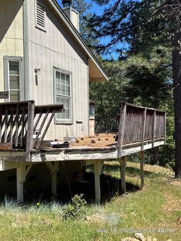 6396 Log Cabin Ln, Placerville, CA 95667
