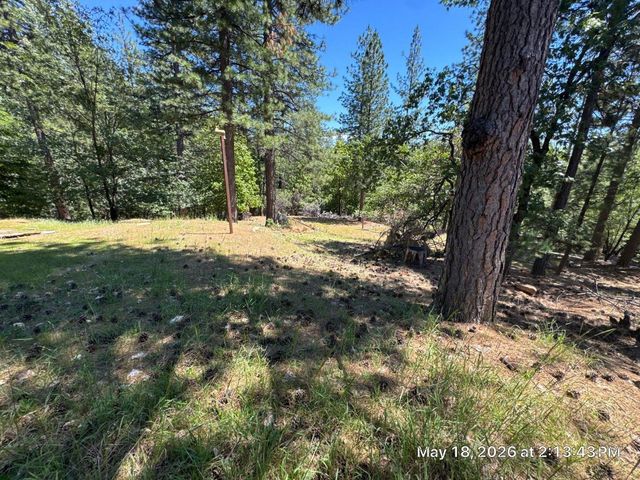 6396 Log Cabin Ln, Placerville, CA 95667