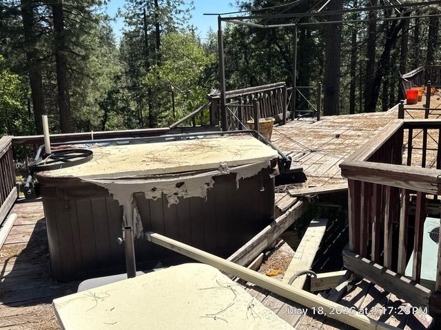 6396 Log Cabin Ln, Placerville, CA 95667
