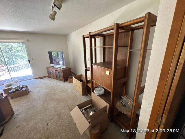 6396 Log Cabin Ln, Placerville, CA 95667