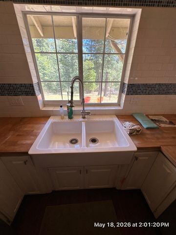 6396 Log Cabin Ln, Placerville, CA 95667