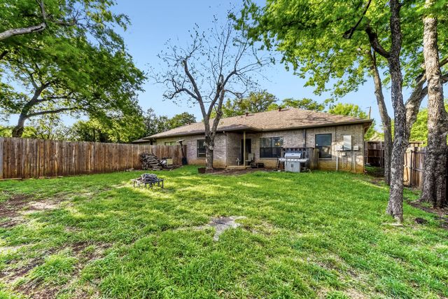 6525 Greenway Road, Fort Worth, TX 76116