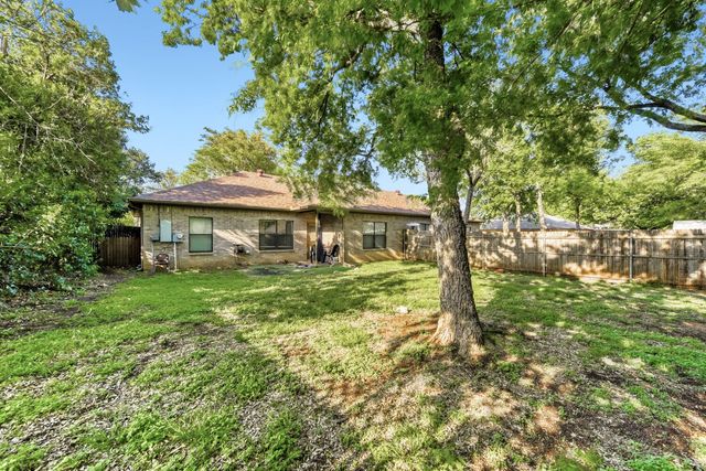 6525 Greenway Road, Fort Worth, TX 76116