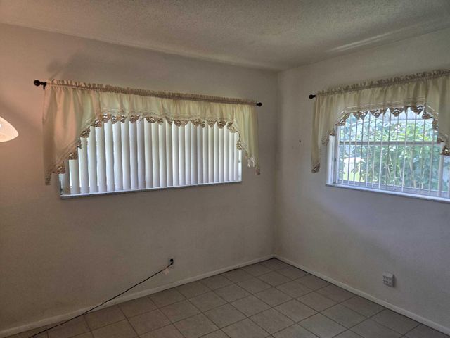 5805 NW 83rd Avenue, Tamarac, FL 33321
