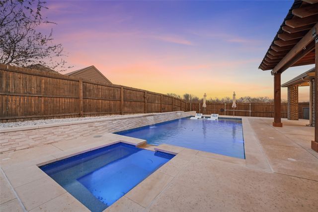 2900 Frio Road, Oak Point, TX 75068