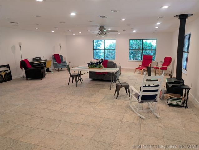 2702 Redbud Lane, Kingston, OK 73439