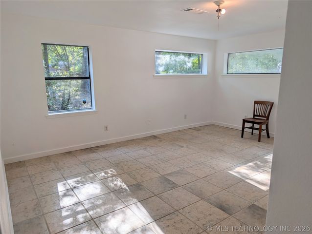 2702 Redbud Lane, Kingston, OK 73439