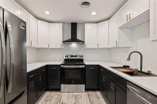 909 Silber Road 11, Houston, TX 77024