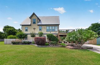421 N Shady Lane, La Porte, TX 77571