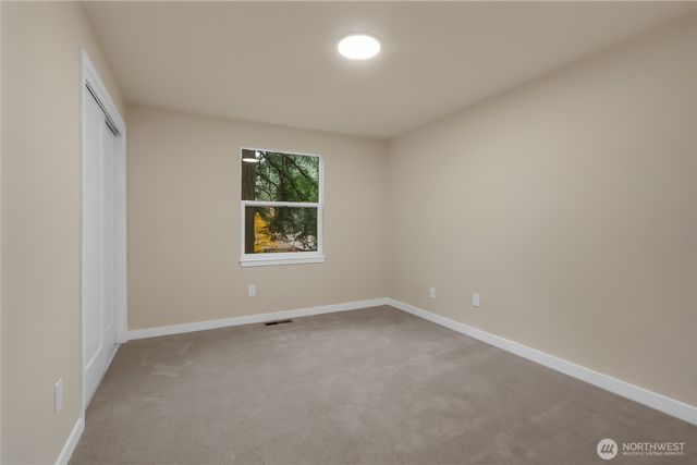 7040 41st Avenue SE, Lacey, WA 98503